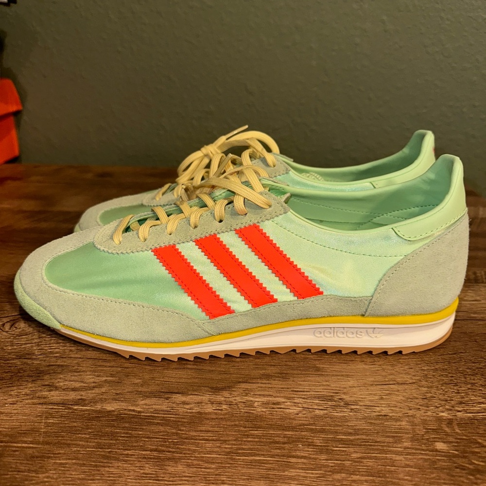 Adidas Light Green and Bright Orange Trainers - Picture 5 of 9